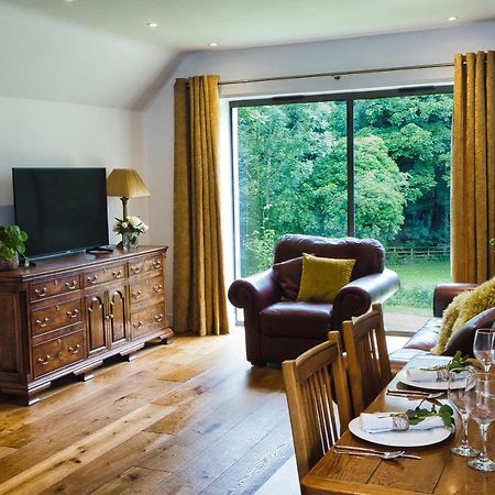The Loft At Hewletts Farm - Stunning Apartment On The Cotswold Way Close To Cheltenham Buitenkant foto
